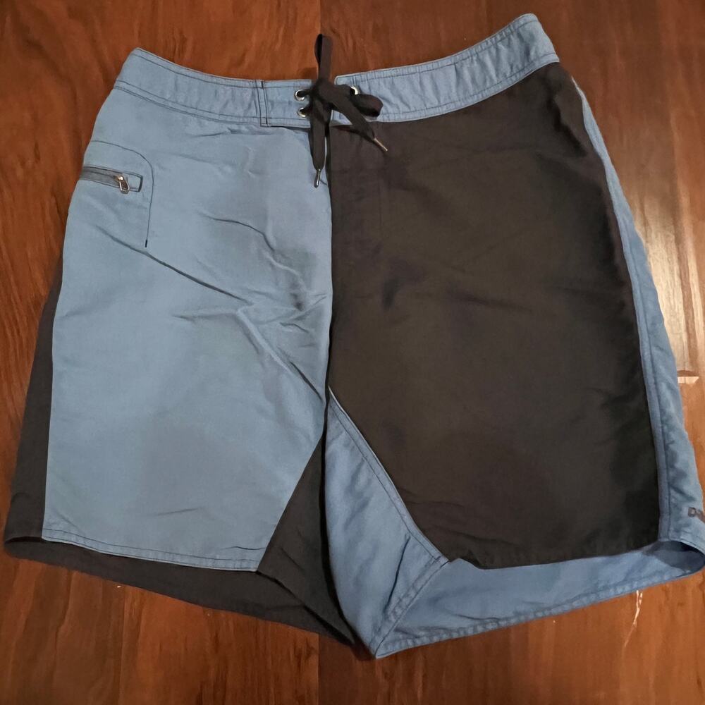 Patagonia Size 32 Mens Blue/Black Zip Pocket Swimming Bottom Board Shorts